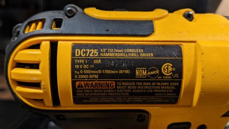 Dewalt Dc725 18v 12 Cordless Hammer Drill 2 Batteries Power Tools