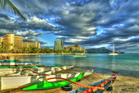 Oahu Hawaii Duke Kahanamoku Beach Sunset Waikiki Beach Diamond Head ...