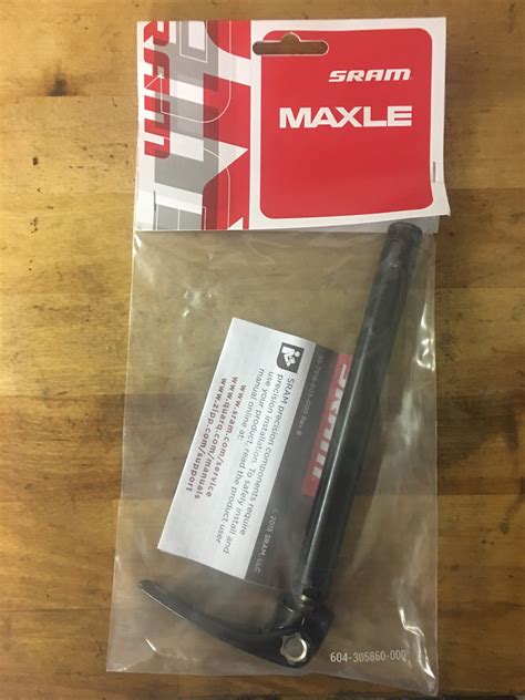 RockShox Maxle Ultimate BOOST 15x110 Steckachse Bikemarkt MTB News De