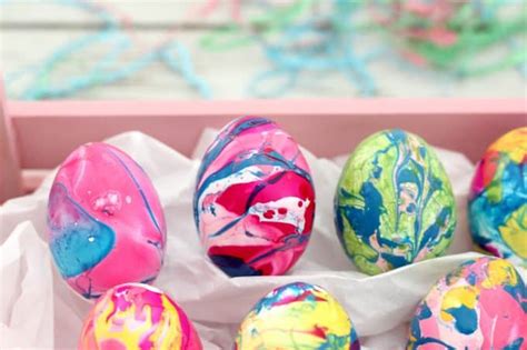 Marbled Easter Eggs With Nail Polish Without The Big Mess