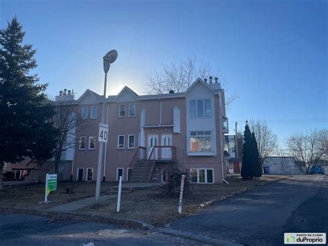 Condo à vendre Longueuil St Hubert 3 chambres 1 salle de bain 1054601