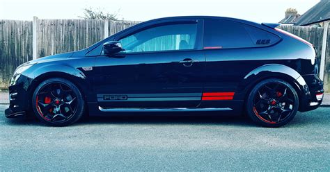 Ford Focus 3 Door Mk2 And Mk2 5 Rear Window Louvers In Black Gloss Matte Black Or Carbon Fibre