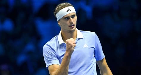 Alexander Zverev décroche une place en demi finale et bat Carlos