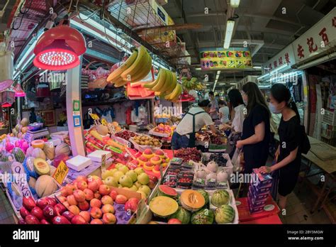 Wet Market Hong Kong China Stock Photo Alamy