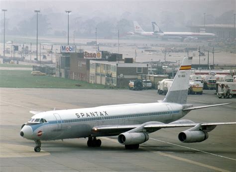 EC BQQ Spantax Convair CV 990 Coronado Taxiing On A Murky Flickr