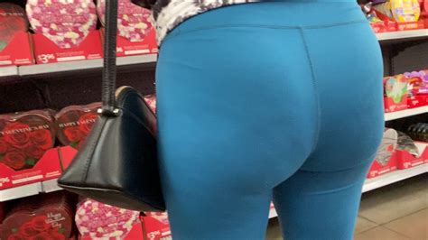 Trashy Cuban Milf With Vpl Oc Spandex Leggings Yoga Pants Forum