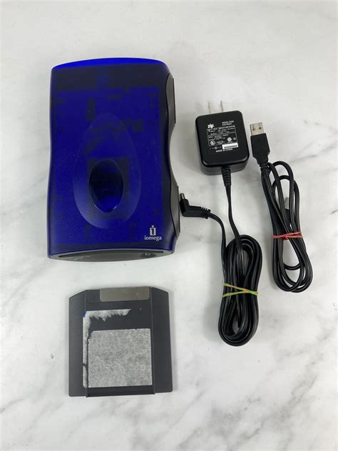 iomega zip  usb external disk drive zusbnc tested working