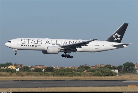 N76021 Boeing 777 224 ER United Airlines Matei Ioan Dascalu