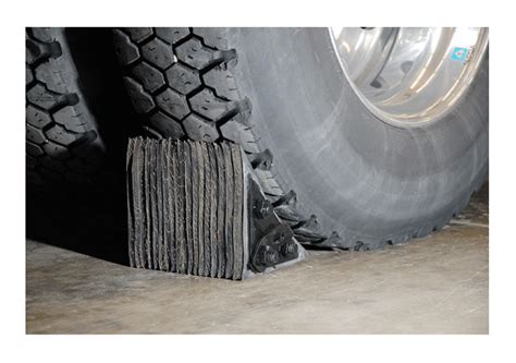 Loading Dock Equipment Durable Wheel Chocks