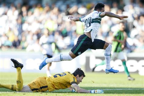 Os Momentos Mais Marcantes Do Coritiba Em Em Fotos