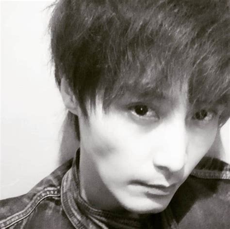 徳山秀典さんのインスタグラム写真 徳山秀典instagram「生配信、来週月曜日。是非遊びにきてください♪↓ Onstage『秀典の