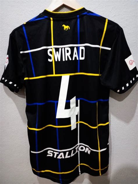 Official Players Jersey Unworn Sri Pahang Fc Away 2021 Nick Swirad