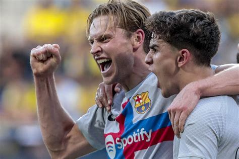 De Jong se reconcilia con el Barça