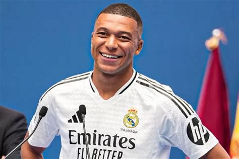 Real Madrid Perkenalkan Kylian Mbappe Fans Diingatkan Kembali Pada