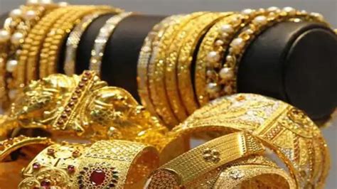 Gold Price Today 22 Aug 2021 Gold Down By Rs 9 000 From All Time Highs Check Prices In Indian