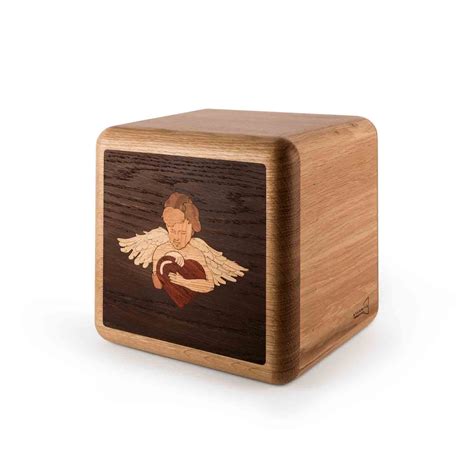 Product Features of the Red Rose Cremation Urn for Ashes 1