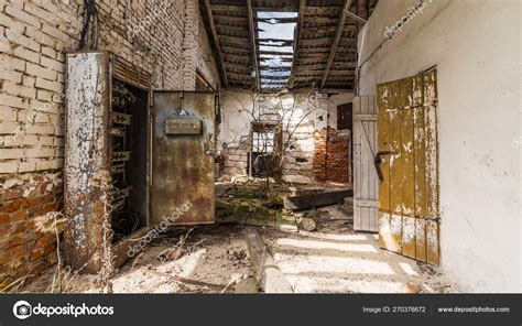 Abandoned farm Chernobyl — Stock Photo © photoweges #270376672