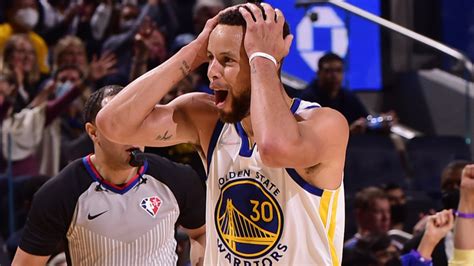 Warriors’ Steph Curry Shocked Himself With Ridiculous Running 3 Pointer Nbc Sports Bay Area