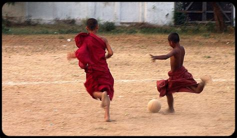 Burmese Buddhist Novices Playing Football Foto And Bild Asia Myanmar