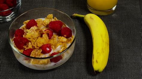 Video Stock Cereal With Berries And Milk Live Wallpaper For Pc Desktophut