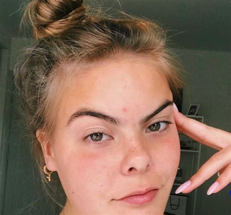 Eloise Groeit Uit Tot Echte Influencer Op Instagram Royalty Online