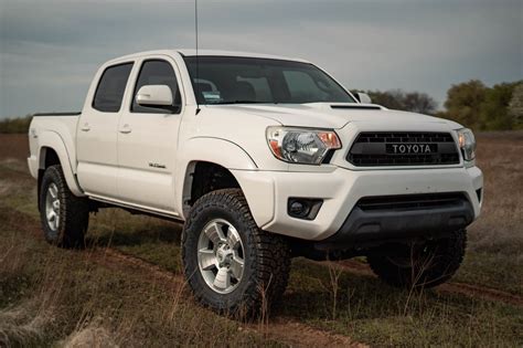 Tires R On Toyota Tacoma Complete Guide