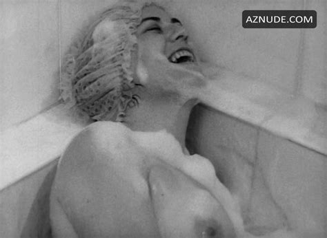 MARNI CASTLE Nude AZNude