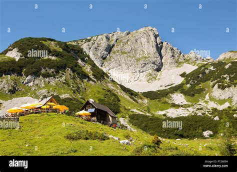 Gebirge Blue Mountains Hi Res Stock Photography And Images Alamy