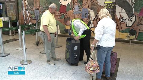 Vídeo Aeroporto do Recife adota fiscalização por causa de novas regras