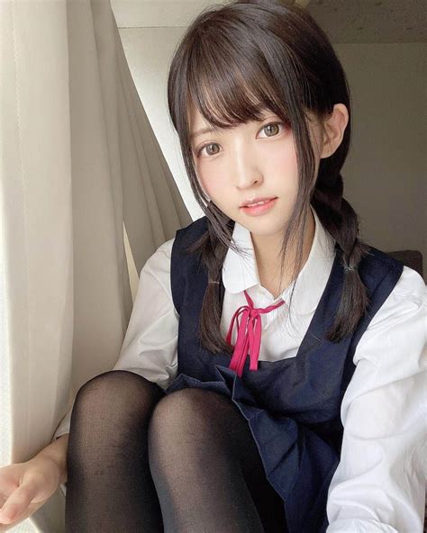 猫田あしゅさんのインスタグラム写真 猫田あしゅinstagram 「三つ編みjk 学生服 コスプレ Cosplay Cosplaygirl Cosplayer 制服