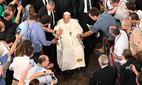 El Papa Se Reúne En Lisboa Con Víctimas De Pederastia En La Iglesia