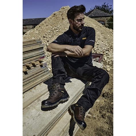 Dewalt Newark Waterproof Safety Hiker Boots