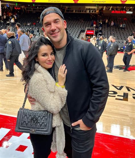Lewis Howes Girlfriend Martha Higareda And Inside Their Dating Life