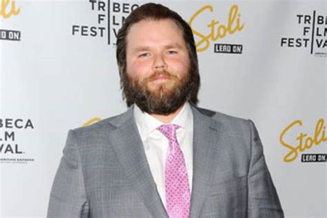 Tyler Labine Biography - Wife, Movies, Net Worth, TV Shows, Weight Loss ...