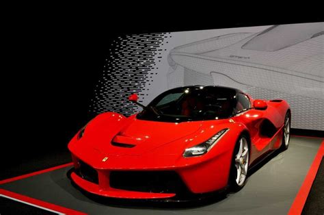 Ferrari Le Hypercar In Mostra Al Museo Di Maranello Foto E Immagini