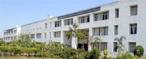 Iiitv Hostel