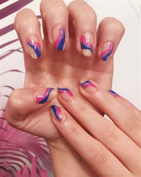 Celebrating Bi Pride With This Rad Nail Design Gel Nails Cute