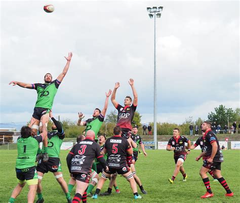 Saint Étienne de Saint Geoirs Les rugbymen du Bièvre Saint Geoirs