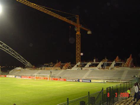 CAPE TOWN - Athlone Stadium (30,000) | SkyscraperCity Forum