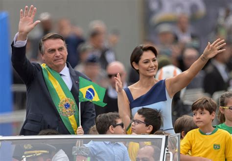 Multas aplicadas pelo TSE a Bolsonaro e sua coligação podem chegar a