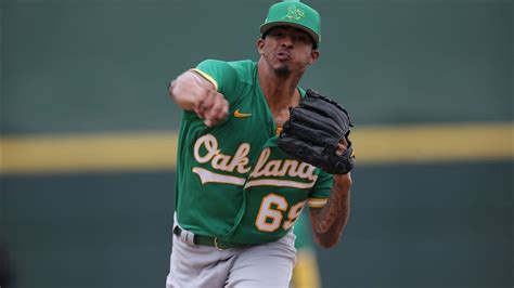 Luis Medina Who Is Luis Medina Oakland A S Rookie S Lazy Play Goes