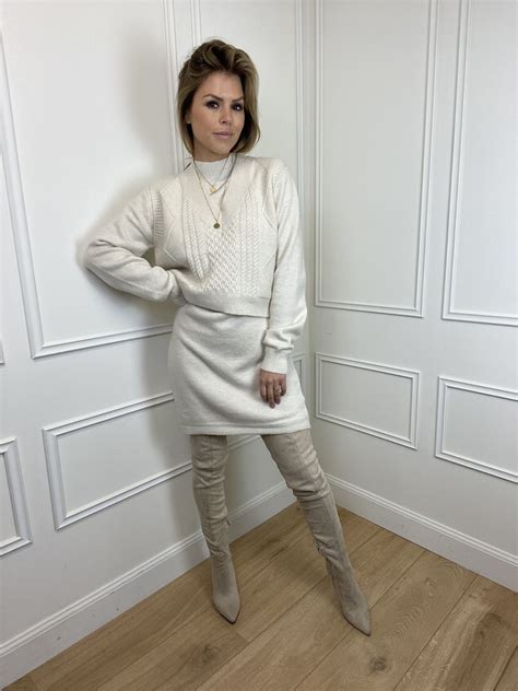 Indy Nude Magnificence