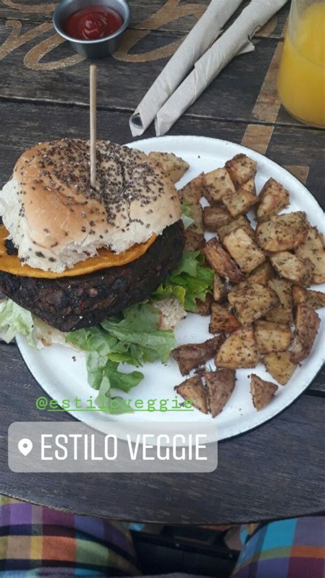 Estilo Veggie Lan S Hamburguesa De Lentejas Veggie Y Papas