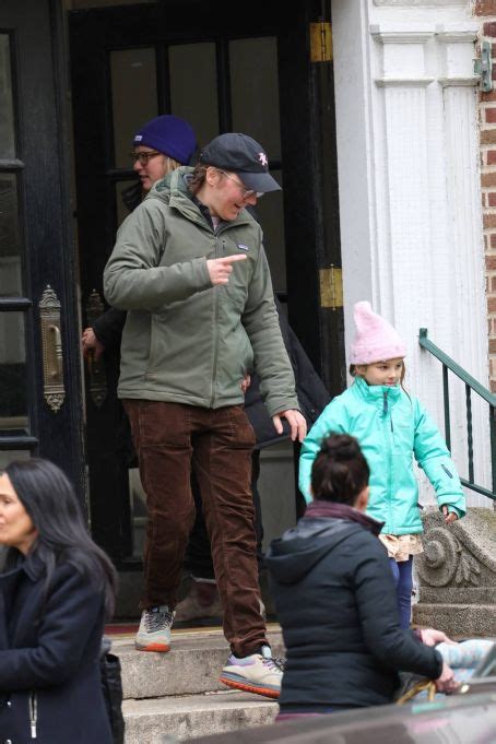 Michelle Williams With Jenny Slate On The Set Of ‘dying For Sex In Brooklyn Famousfix