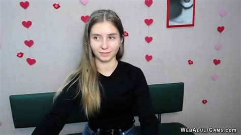 Beautiful Ukrainian Amateur Babe TaliaSunshin On Webcam