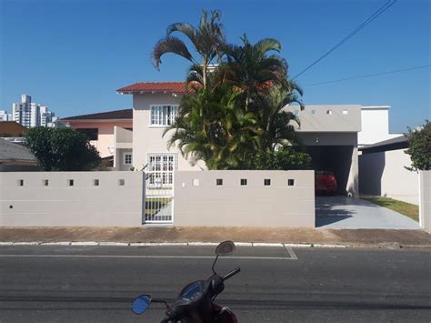 Casa Para Venda Em Balne Rio Cambori Sc Centro