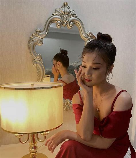 Hoàng Yến Chibi lần đầu diện bikini mảnh khiến dân tình phát sốt Báo Công Lý