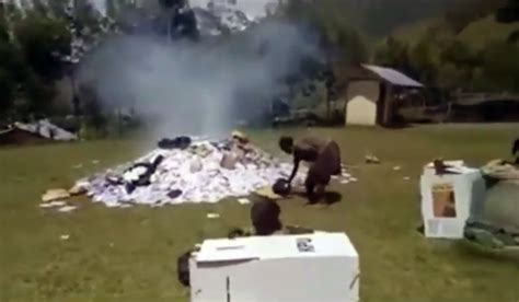 Kapolres Puncak Jaya Klarifikasi Video Viral Di Medsos Soal Pembakaran