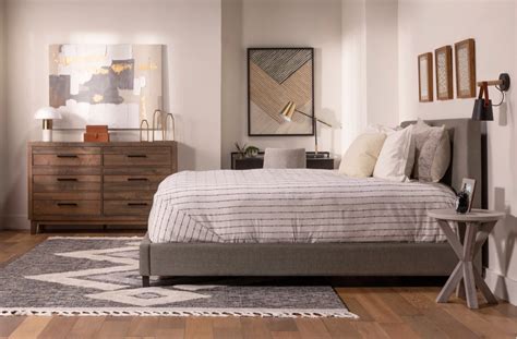 College Apartment Rooms