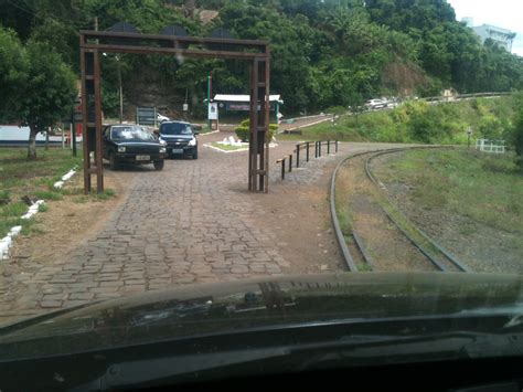 Novas Barreiras S O Colocadas Na Ponte Impedindo Acesso De Caminh Es